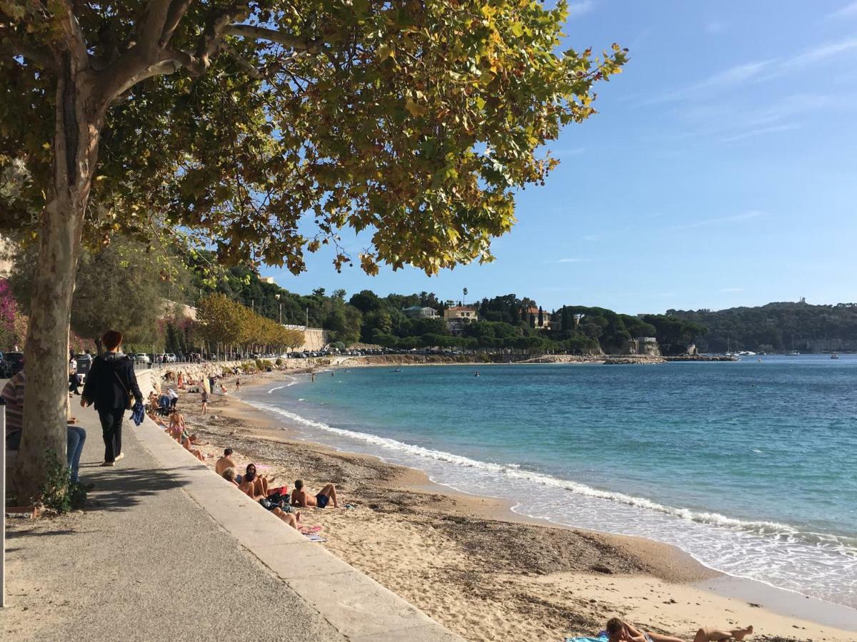Nyrenoverad Laegenhet Med Havsutsikt Villefranche-sur-Mer Bagian luar foto